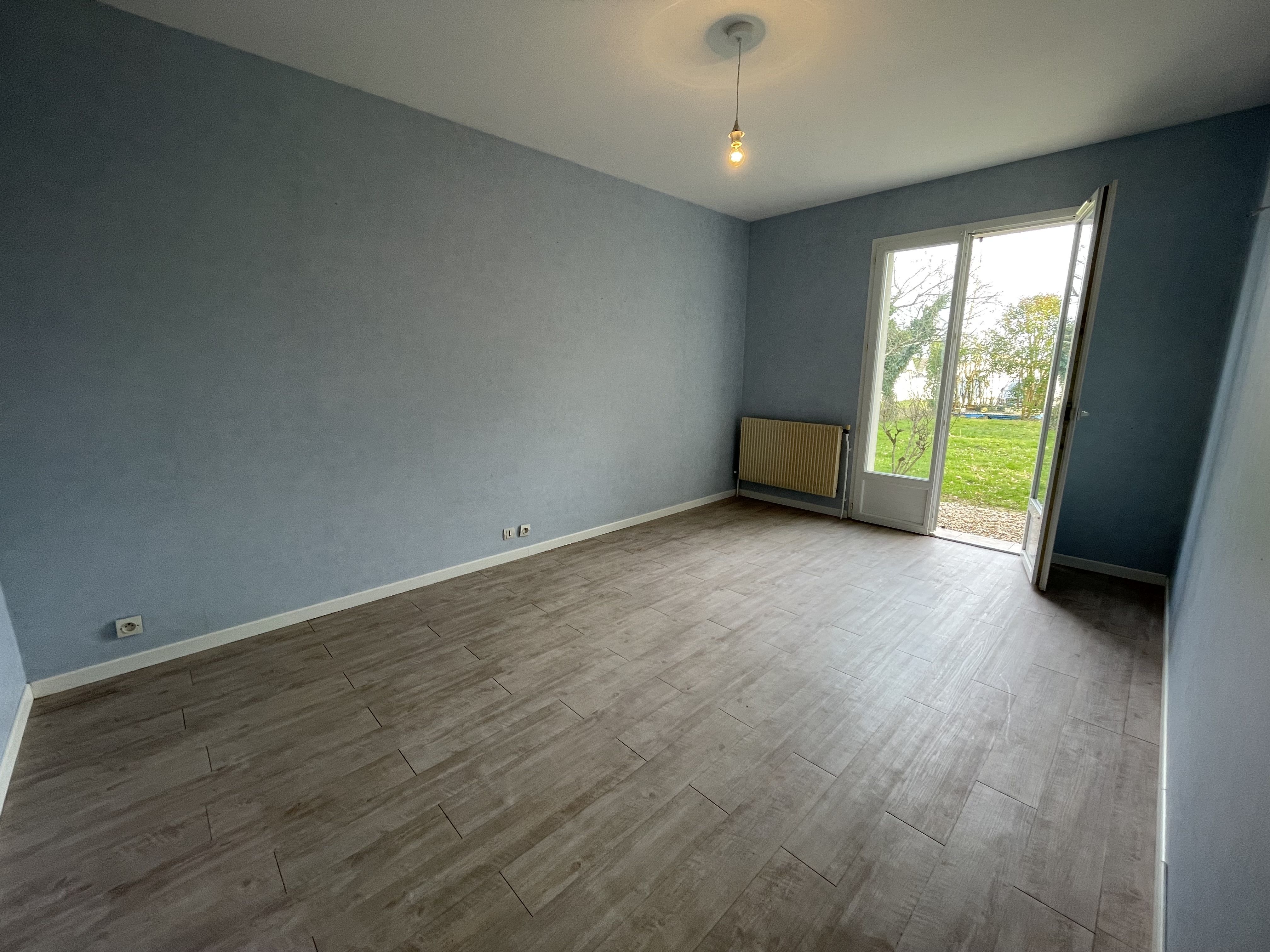 intérieur d'une chambre de maison